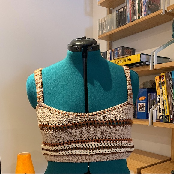 Beautiful knitted crop top from Zara - Picture 1 of 3